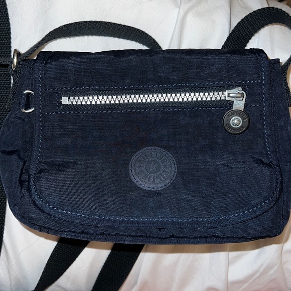 Kipling Sabian Mini Crossbody Bag in Navy(No 🙉 Fob) - Picture 6 of 12